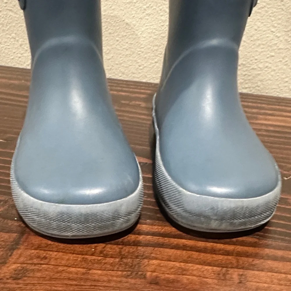 Urban Pines Rain Boots Size: 6C